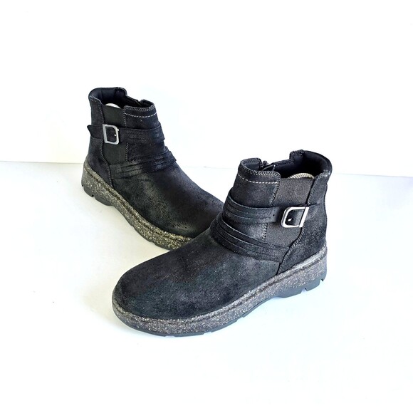 CLARKS Women's Black Suede Noralyn Strap Booties Sz 7 37.5 Comfort Casual - Picture 1 of 12